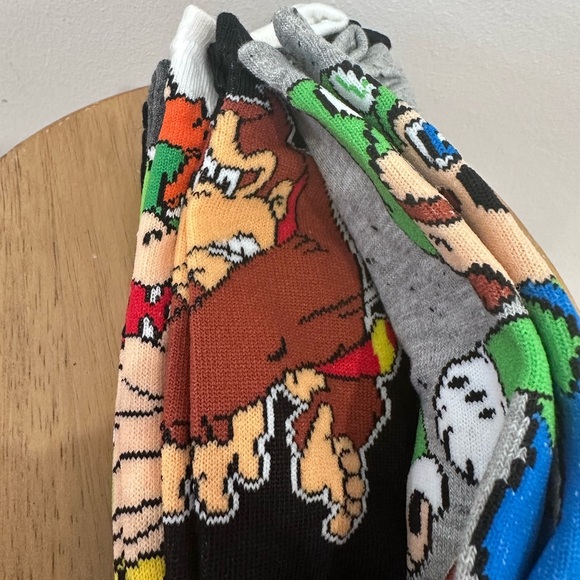 NWT Super Mario Ankle Socks 5 Pairs Mario, Yoshi, Bowser etc (L)Shoe Size 4-10 - Picture 9 of 12